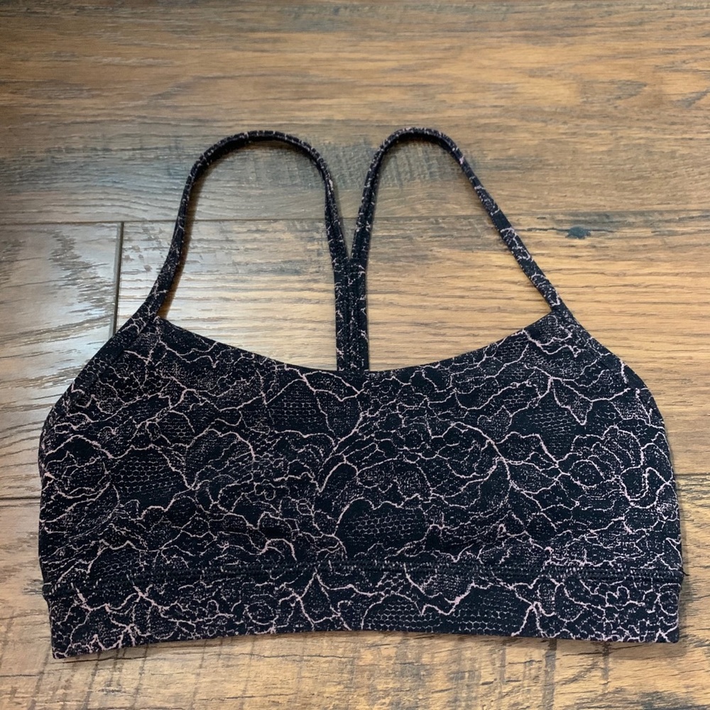 Lululemon sport bra